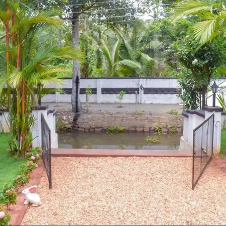 Babira Brookside Heritage Resort Kumarakom Exterior photo