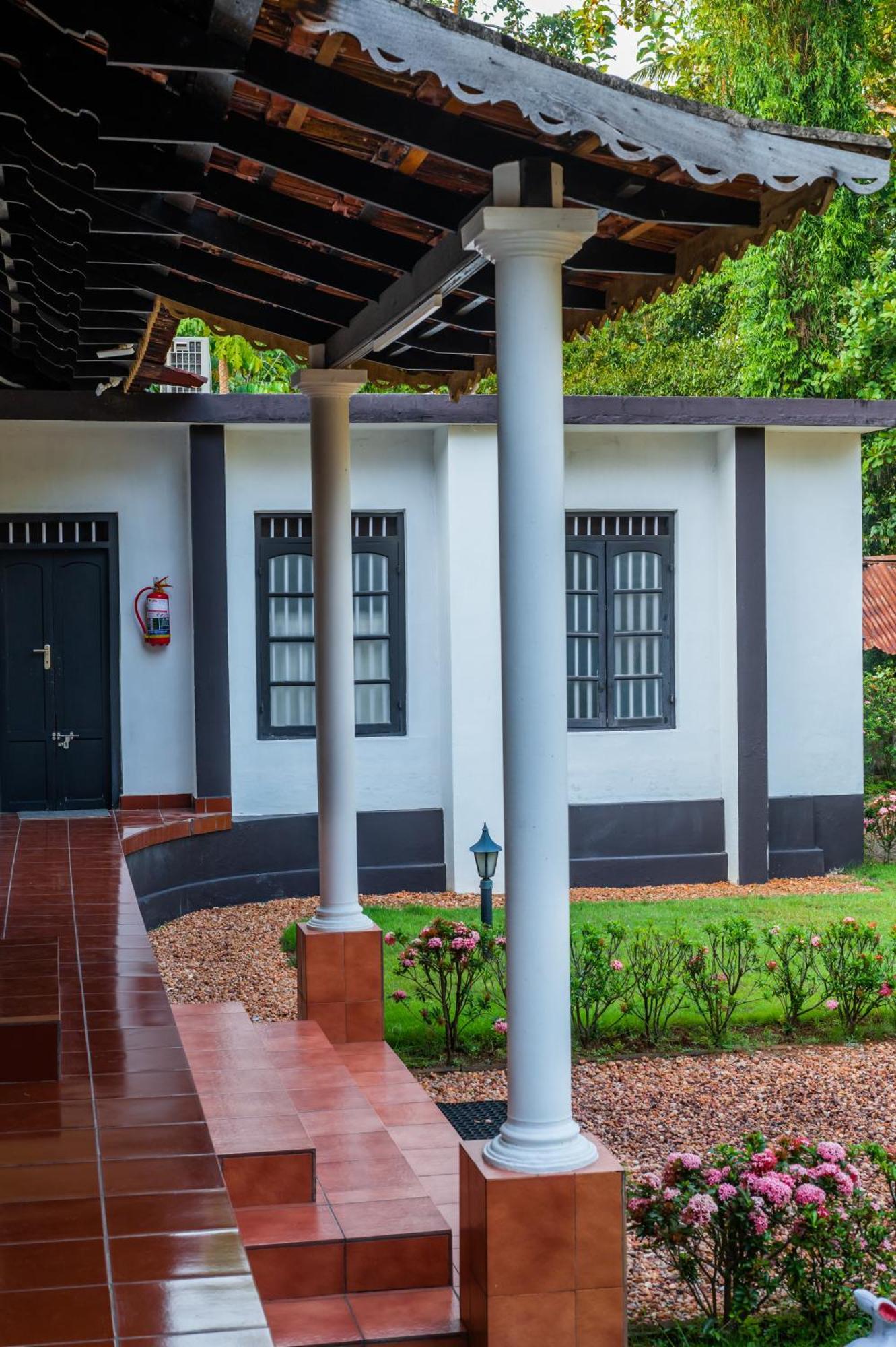 Homestay Babira Brookside Heritage *