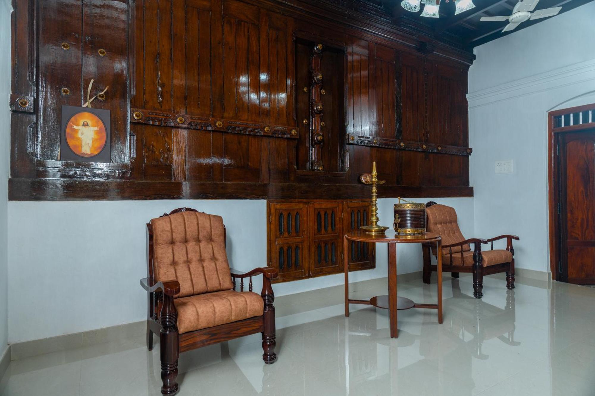 Babira Brookside Heritage Homestay *